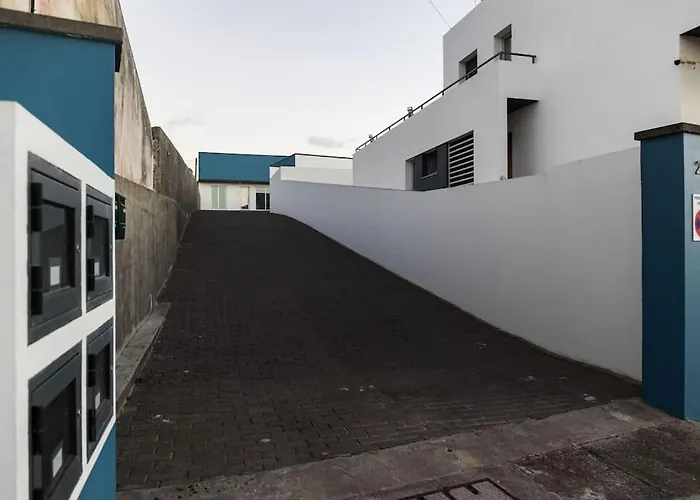 Sea 27 B Santa Barbara (Sao Miguel)